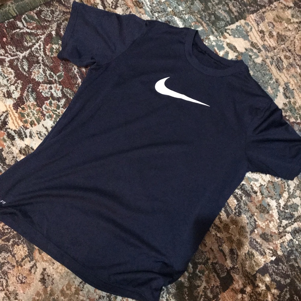 ❌SOLD❌NAVY Nike dry fit shirt size large